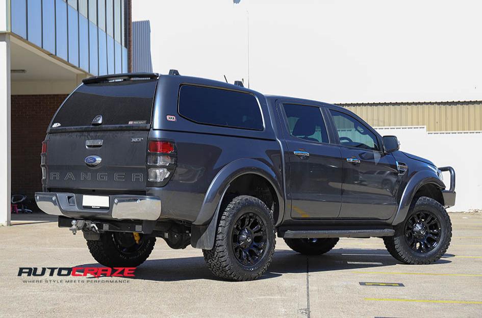 FORD-RANGER-VAPOR-MATTE-BLACK